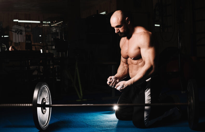 Bodybuilder Bulking Up after taking Dianabol