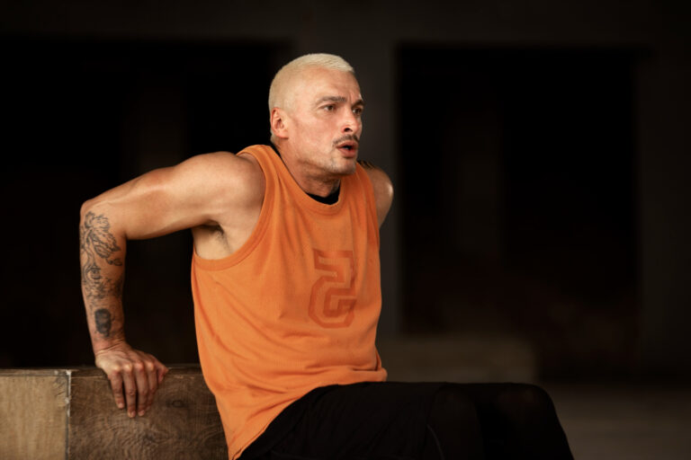Bodybuilder on Nandrolone Cycle